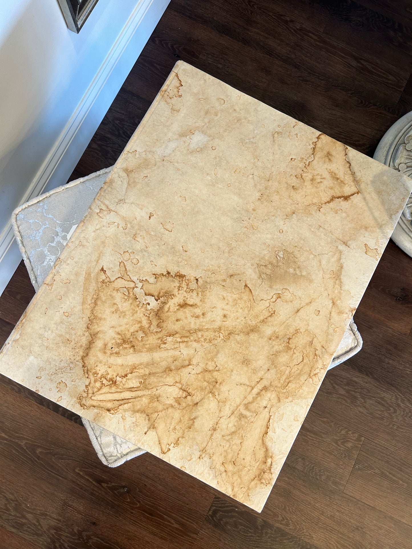 LARGE COFFEE TABLE BOOK
