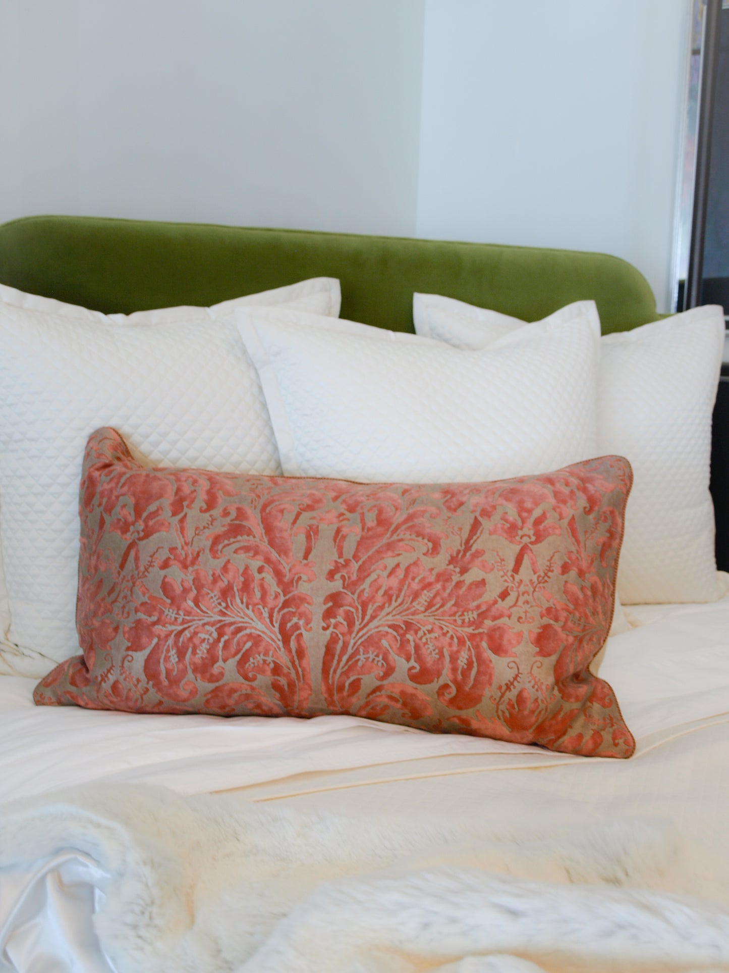 PINK BARBARINI LUMBAR FORTUNY PILLOW