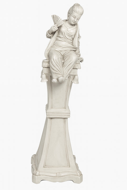 ANTIQUE CHINESE STATUE